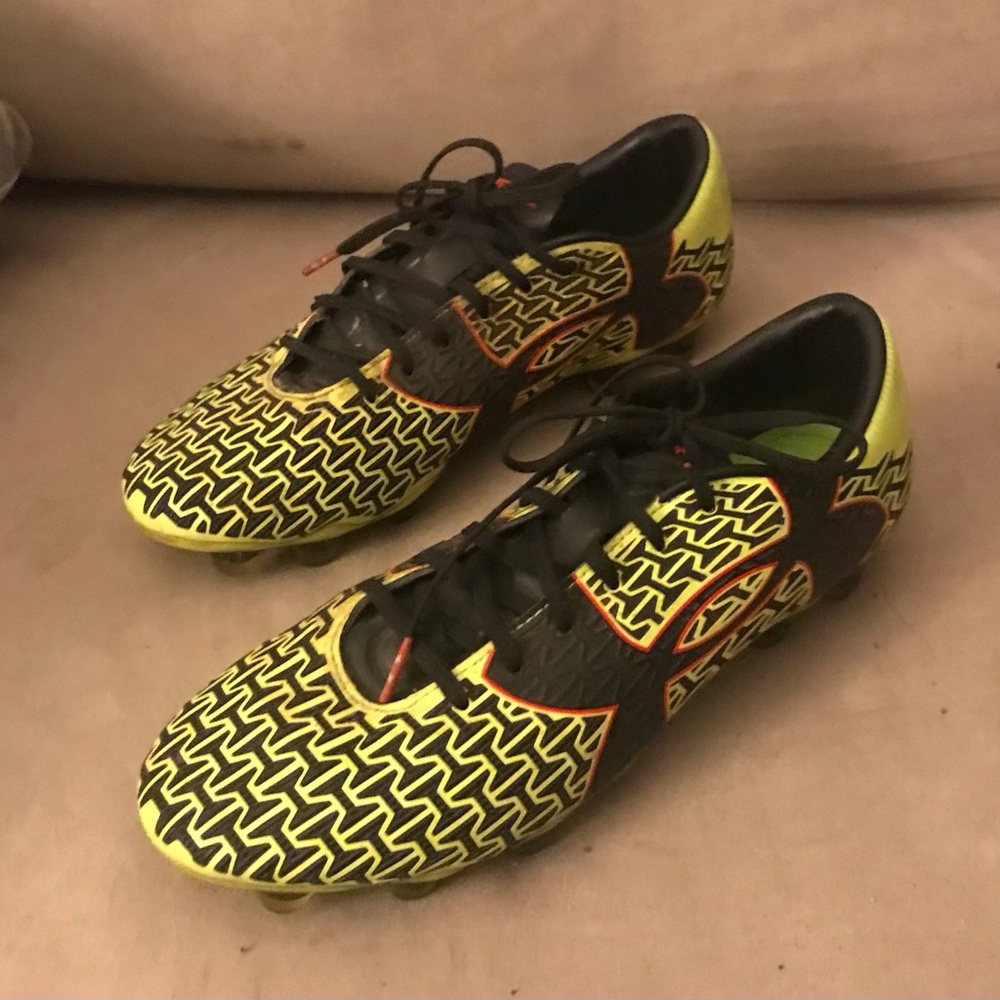 EUC Under Armour  Clutch Fit Elite Soccer Boots